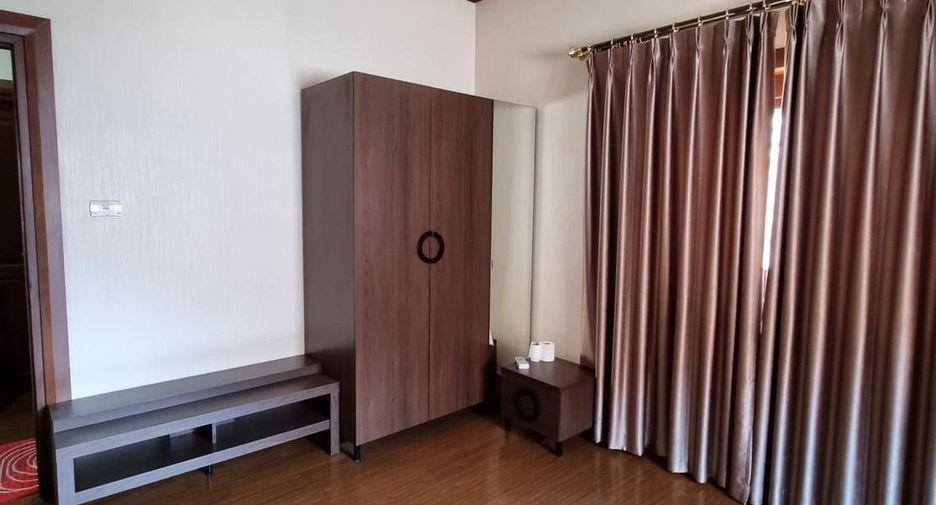 For sale 3 bedrooms house in San Kamphaeng, Chiang Mai