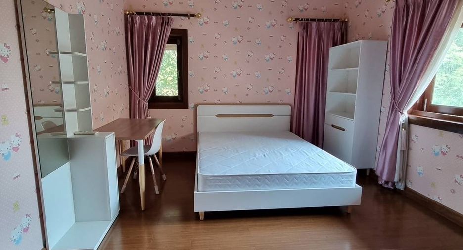 For sale 3 bedrooms house in San Kamphaeng, Chiang Mai