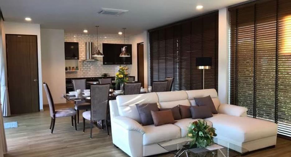 Haus zur Miete mit 4 Zimmer in Mueang Chiang Mai, Chiang Mai