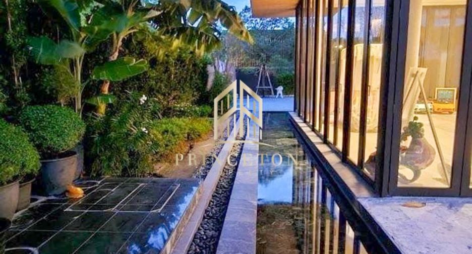 For sale 5 bedrooms house in Bueng Kum, Bangkok