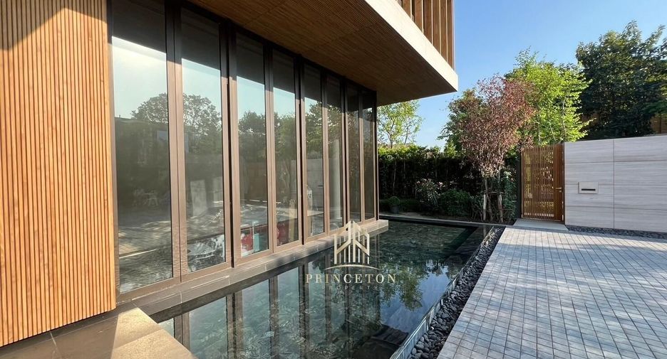 For sale 5 bedrooms house in Bueng Kum, Bangkok