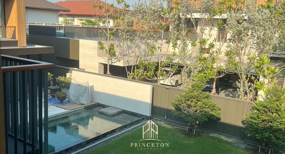 For sale 5 bedrooms house in Bueng Kum, Bangkok