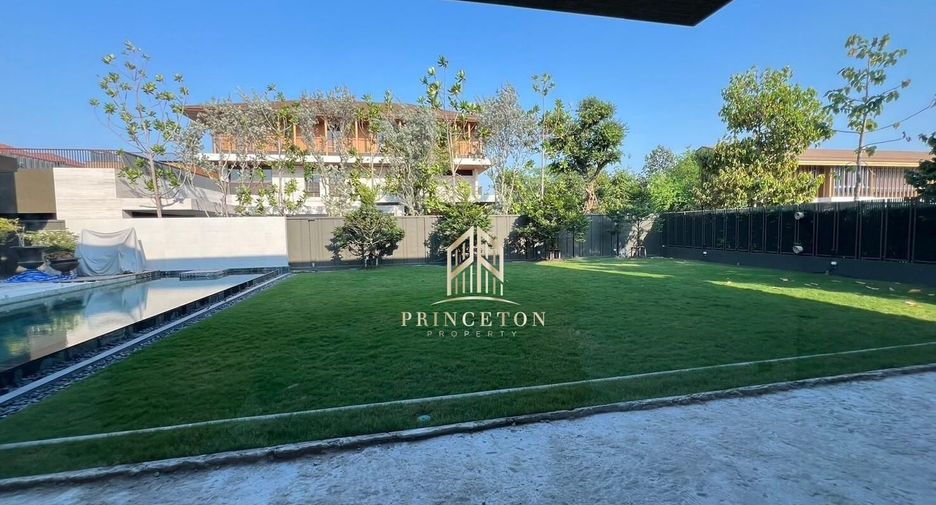 For sale 5 bedrooms house in Bueng Kum, Bangkok