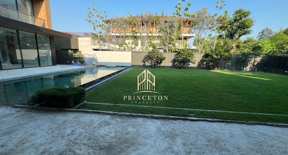 For sale 5 bedrooms house in Bueng Kum, Bangkok