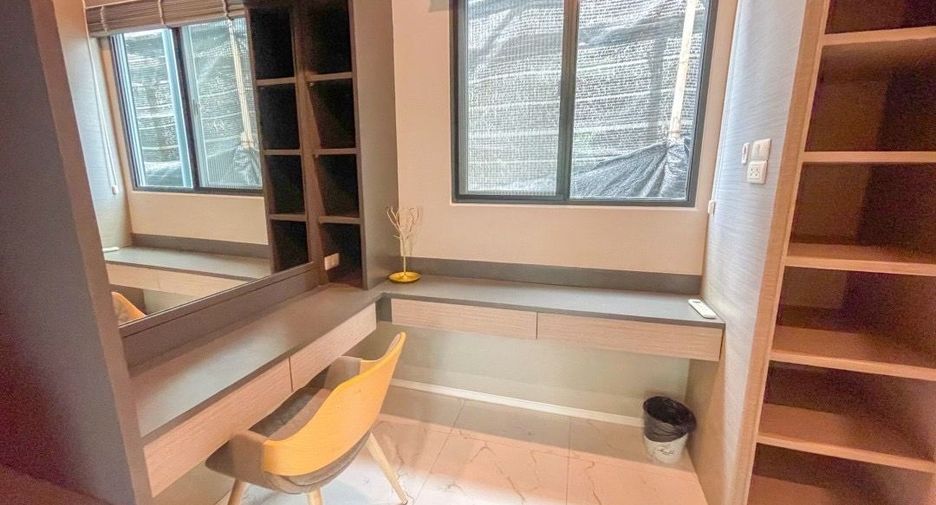 For sale 4 bedrooms house in Mueang Chiang Mai, Chiang Mai