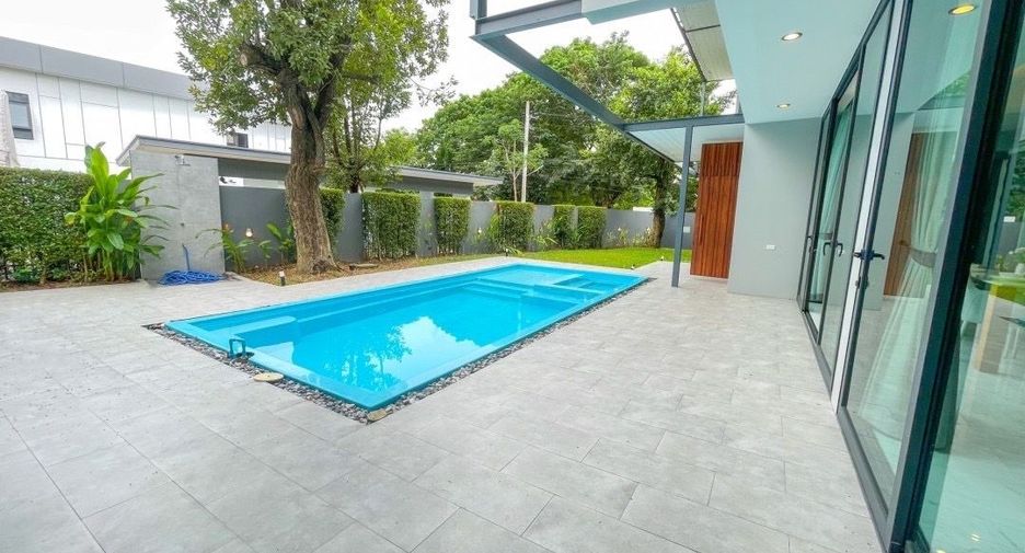 For sale 4 bedrooms house in Mueang Chiang Mai, Chiang Mai