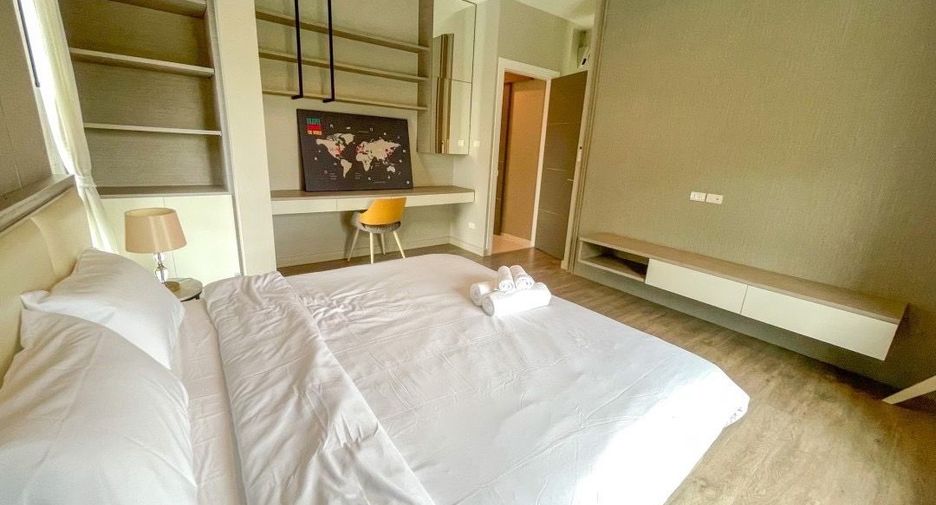 For sale 4 bedrooms house in Mueang Chiang Mai, Chiang Mai