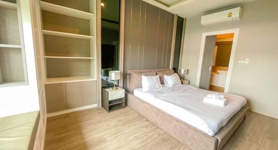 For sale 4 bedrooms house in Mueang Chiang Mai, Chiang Mai