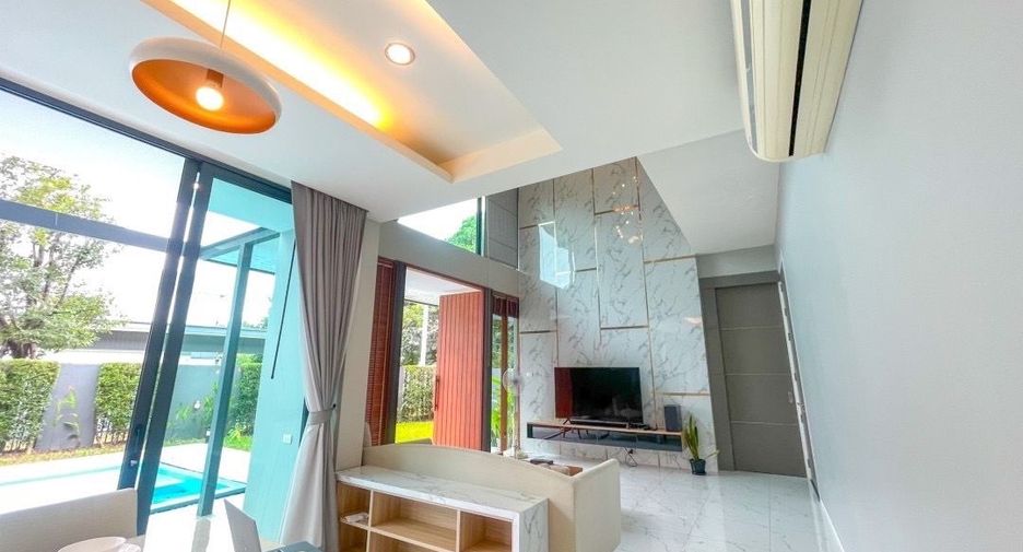 For sale 4 bedrooms house in Mueang Chiang Mai, Chiang Mai