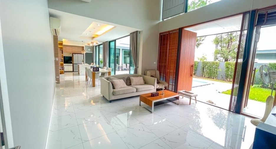 For sale 4 bedrooms house in Mueang Chiang Mai, Chiang Mai