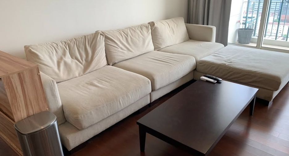 For rent 4 Beds condo in Watthana, Bangkok