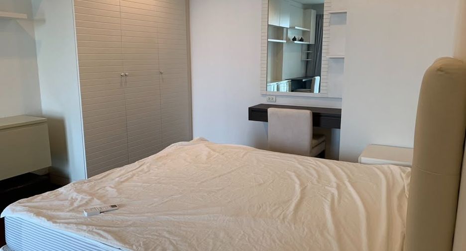For rent 4 Beds condo in Watthana, Bangkok