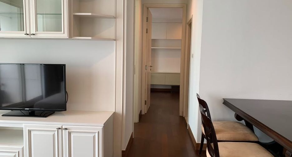 For rent 4 Beds condo in Watthana, Bangkok
