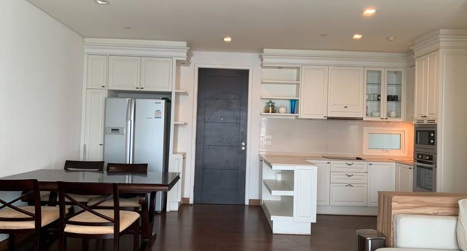 For rent 4 Beds condo in Watthana, Bangkok