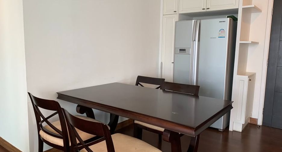 For rent 4 Beds condo in Watthana, Bangkok