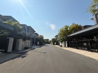 出售 5 卧室 独立屋 在 Saphan Sung, 曼谷