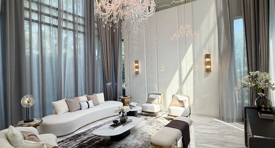 For sale 5 bedrooms house in Saphan Sung, Bangkok