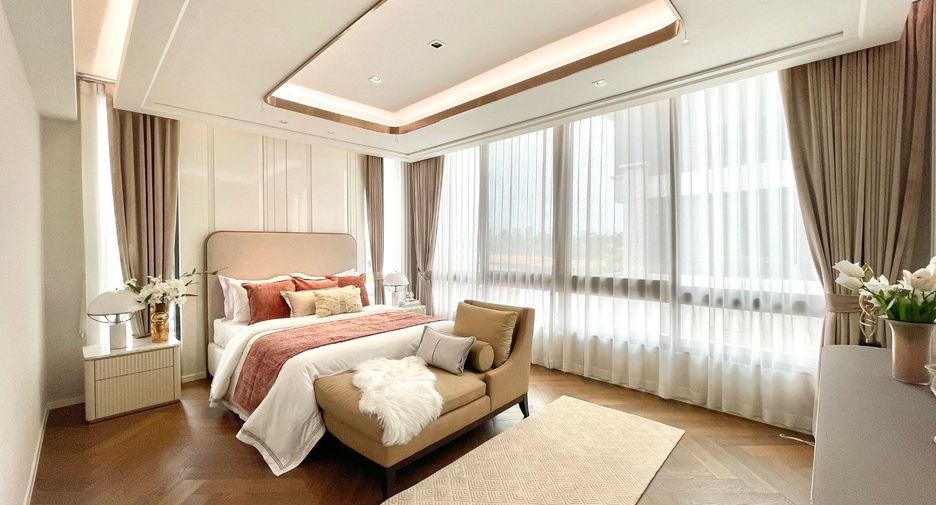 For sale 5 bedrooms house in Saphan Sung, Bangkok