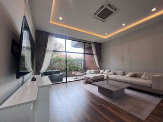 For rent 4 Beds townhouse in Bang Na, Bangkok