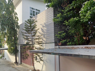 Haus zur Miete und zum Kauf mit 3 Zimmer in Watthana, Bangkok