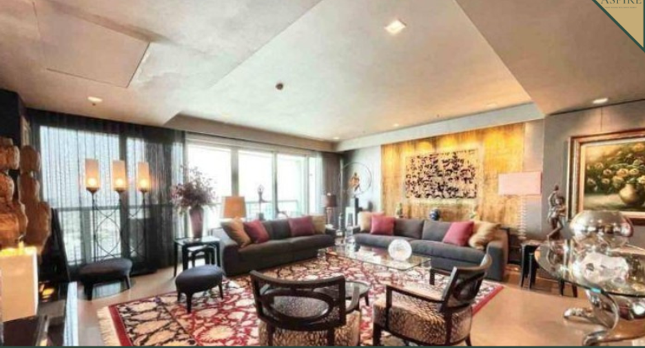 For sale 3 bedrooms condo in Sathon, Bangkok