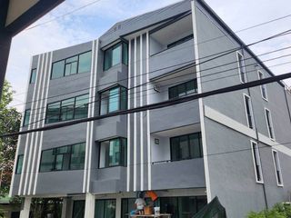 À vendre 32 chambres hôtel à Mueang Chiang Mai, Chiang Mai