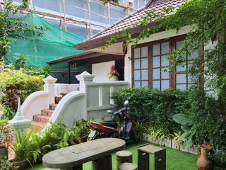 À vendre 32 chambres hôtel à Mueang Chiang Mai, Chiang Mai