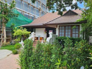 À vendre 32 chambres hôtel à Mueang Chiang Mai, Chiang Mai