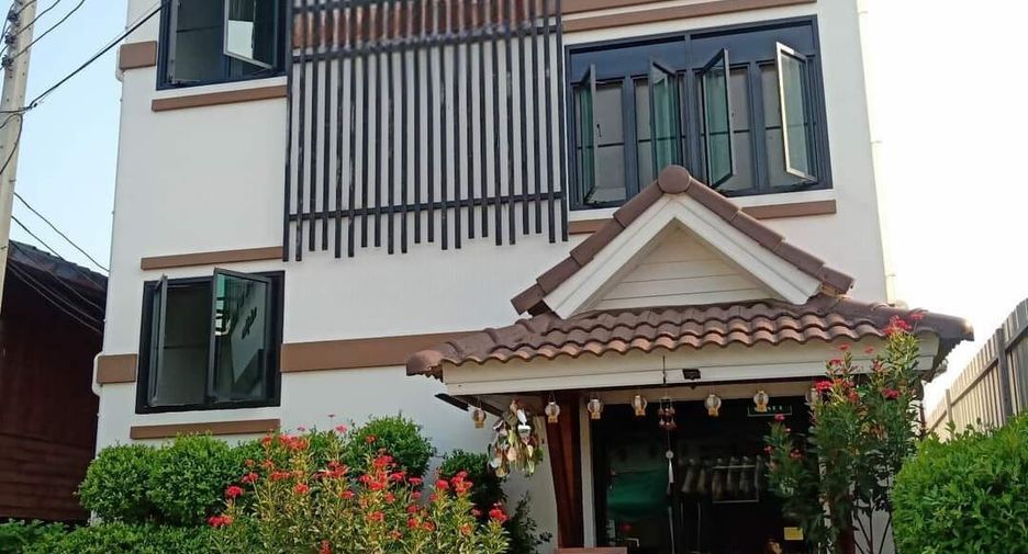 À vendre 12 chambres hôtel à Mueang Chiang Mai, Chiang Mai