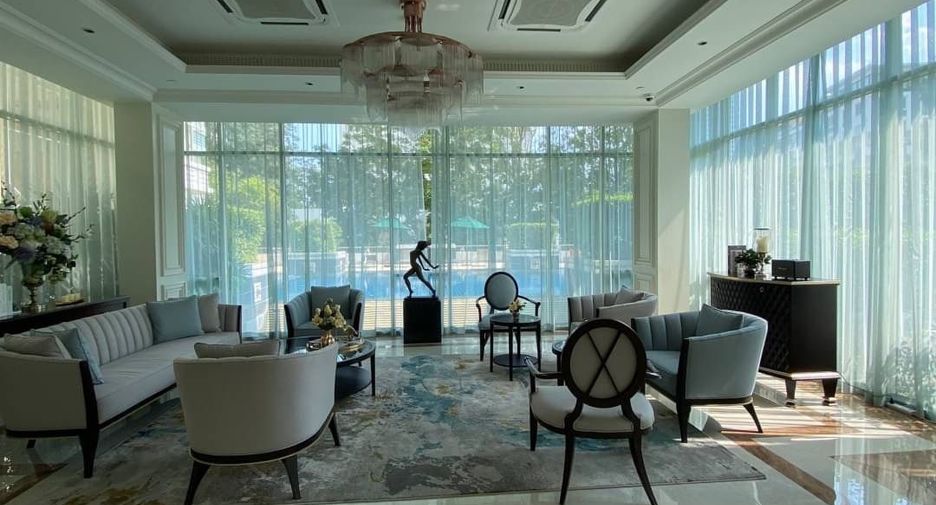 For rent 2 bedrooms condo in Watthana, Bangkok