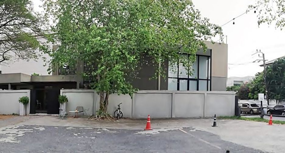 Local comercial en alquiler en Watthana, Bangkok