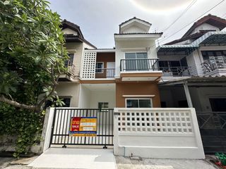 For sale 3 bedrooms townhouse in Bueng Kum, Bangkok