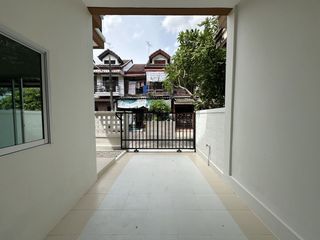 For sale 3 bedrooms townhouse in Bueng Kum, Bangkok