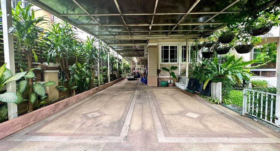 À vendre 4 chambres maison à Mueang Chiang Mai, Chiang Mai
