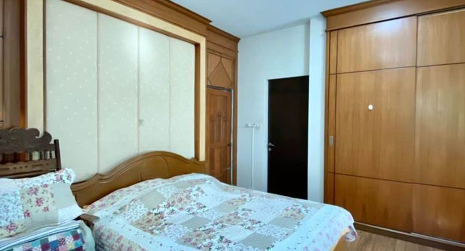 À vendre 4 chambres maison à Mueang Chiang Mai, Chiang Mai