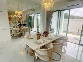 For rent 5 Beds villa in Bang Lamung, Chonburi