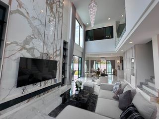 For rent 5 Beds villa in Bang Lamung, Chonburi