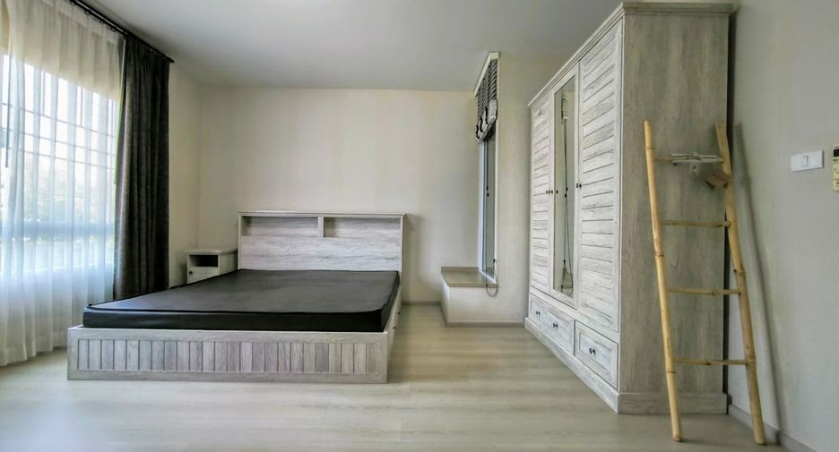 For rent 3 bedrooms townhouse in Bang Phli, Samut Prakan