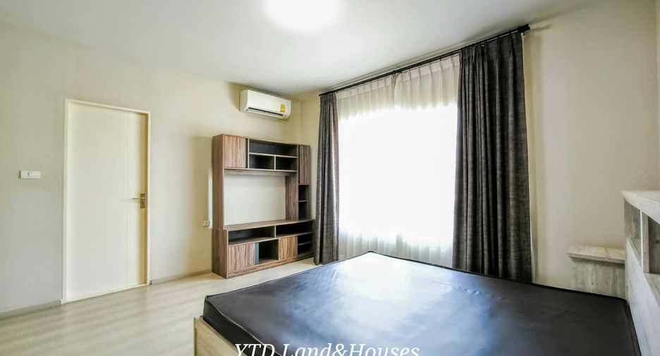 For rent 3 bedrooms townhouse in Bang Phli, Samut Prakan