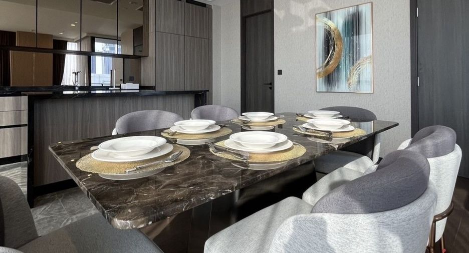 For rent 3 Beds condo in Watthana, Bangkok