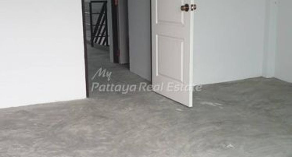 For sale 3 bedrooms retail Space in Bang Lamung, Chonburi
