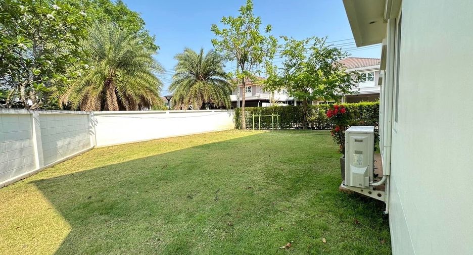 For sale 4 bedrooms house in Mueang Chiang Mai, Chiang Mai