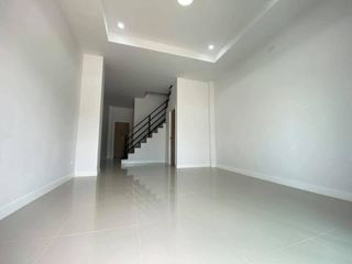 For sale 3 Beds townhouse in Lam Luk Ka, Pathum Thani