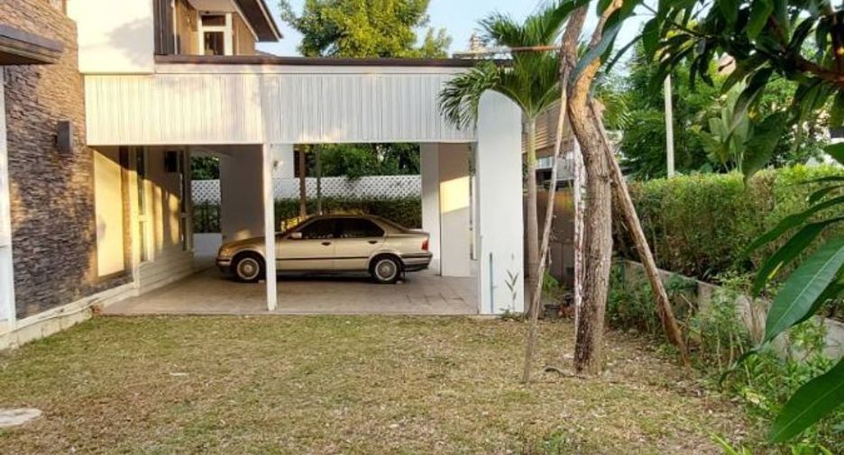 For sale 5 bedrooms house in Mueang Chiang Mai, Chiang Mai