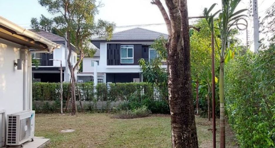 For sale 5 bedrooms house in Mueang Chiang Mai, Chiang Mai