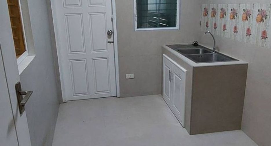 For sale 5 bedrooms house in Mueang Chiang Mai, Chiang Mai