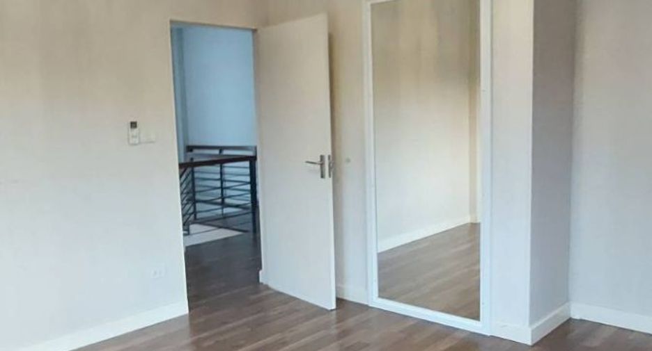For sale 5 bedrooms house in Mueang Chiang Mai, Chiang Mai