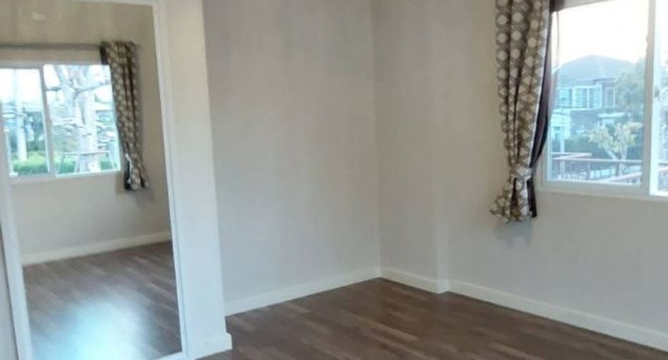For sale 5 bedrooms house in Mueang Chiang Mai, Chiang Mai