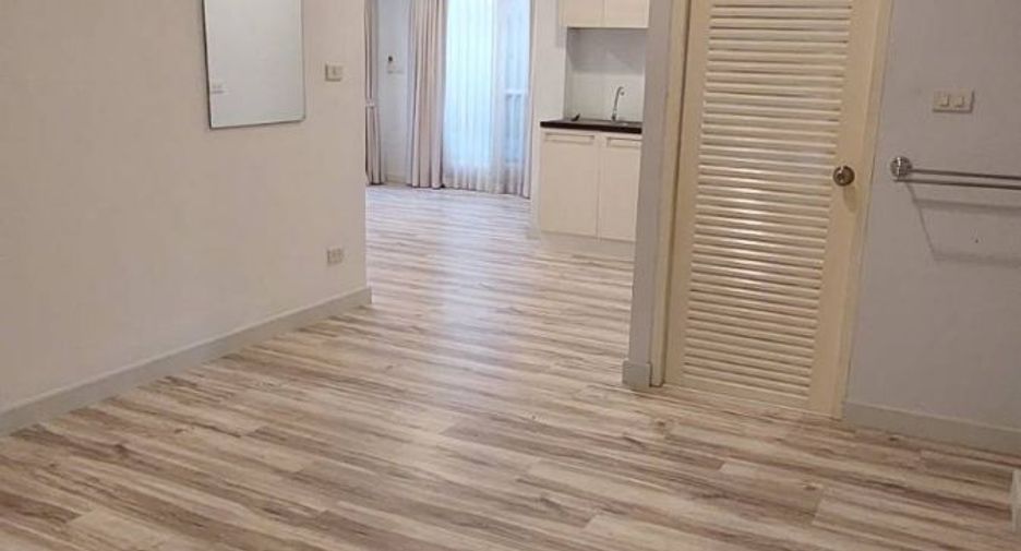 For sale 5 bedrooms house in Mueang Chiang Mai, Chiang Mai