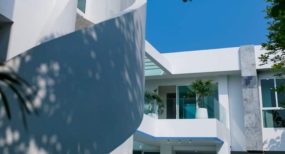 Casa en venta de 8 habitaciones en Hang Dong, Chiang Mai